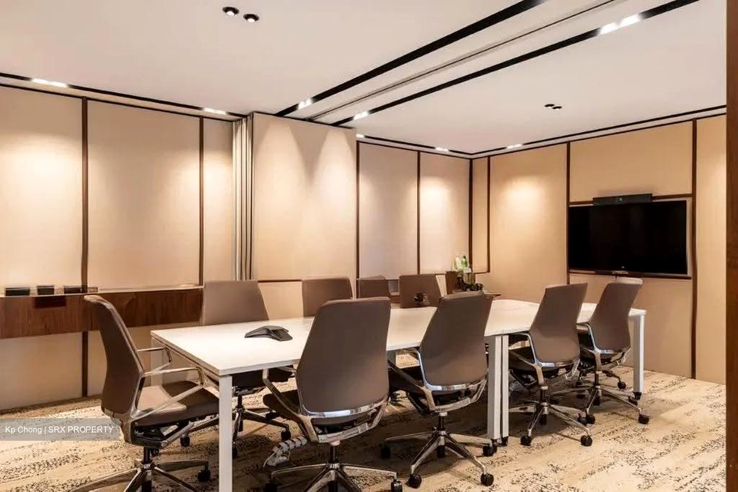 Centennial Tower (D1), Office #636785281
